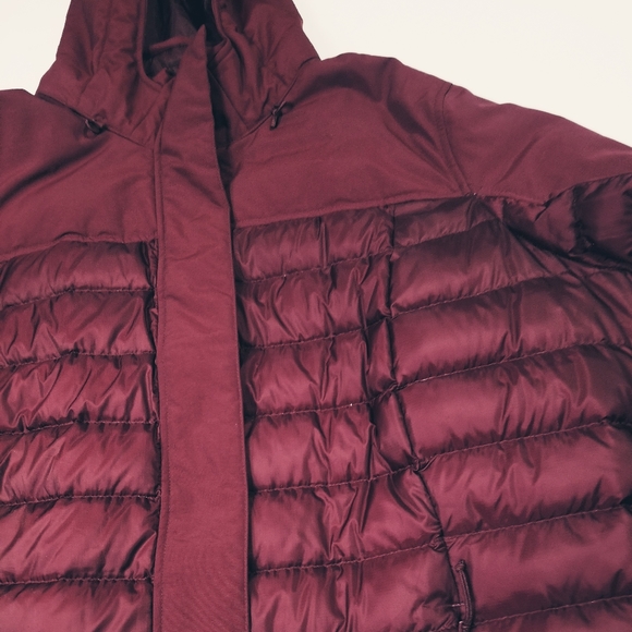 LANDS' END Plus Size 2X(20W-22W) deep Burgundy color Squall Hooded Down … - Picture 2 of 6